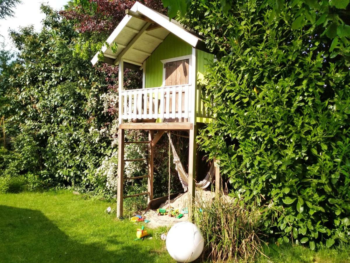 Gaestezimmer Mit Garten In Fischeln Krefeld Luaran gambar